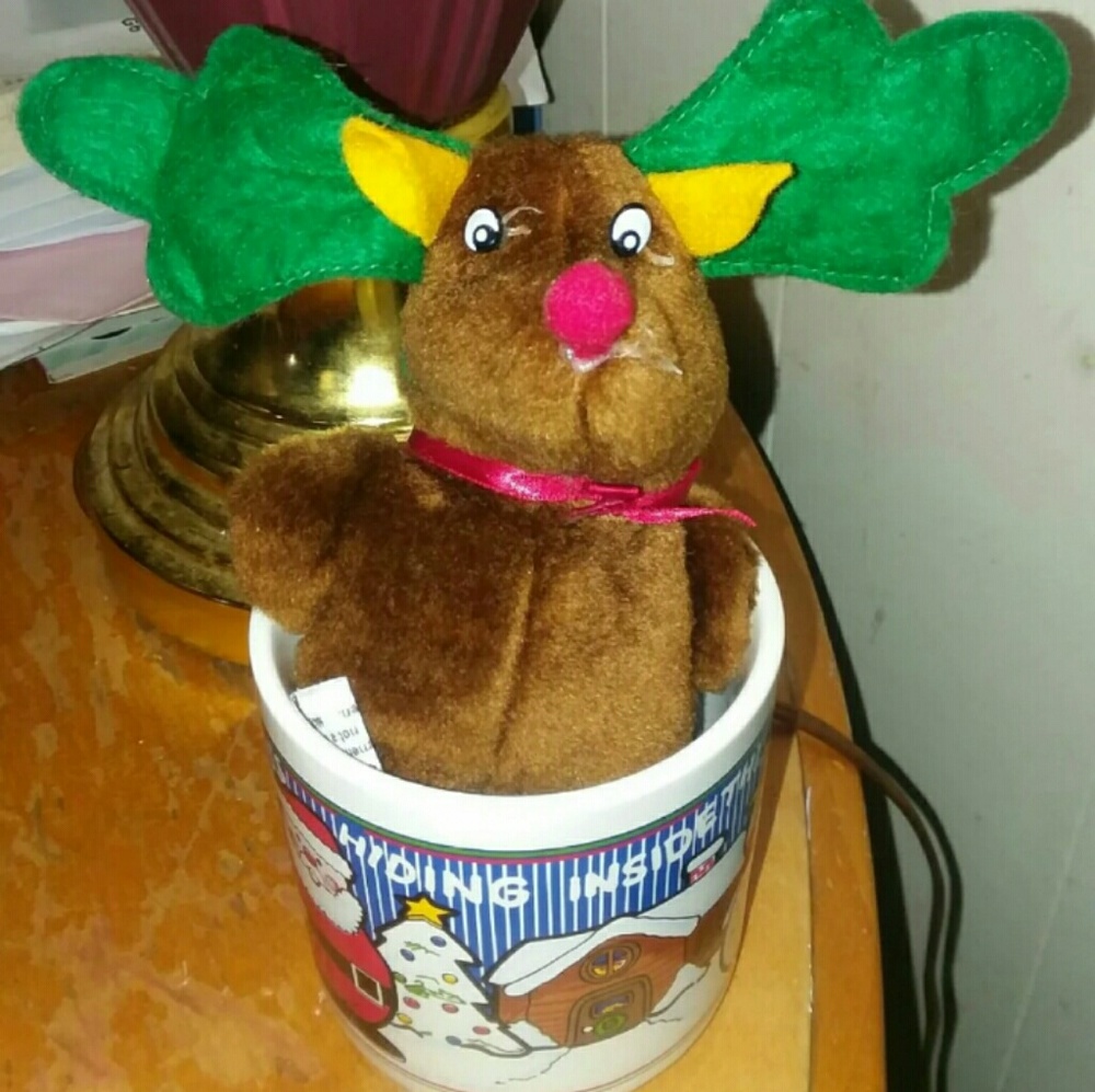 Vintage 1980s Christmas Coffee Mug & Plush